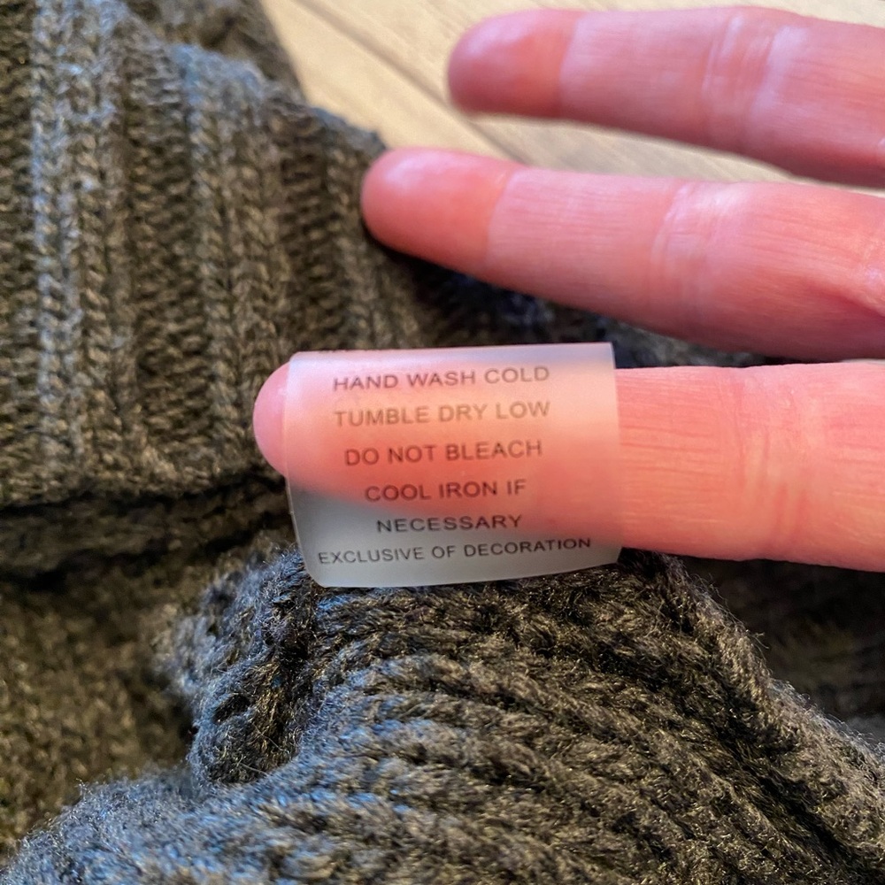Cozy Gray Cable Knit Sweater - Picture 8 of 12